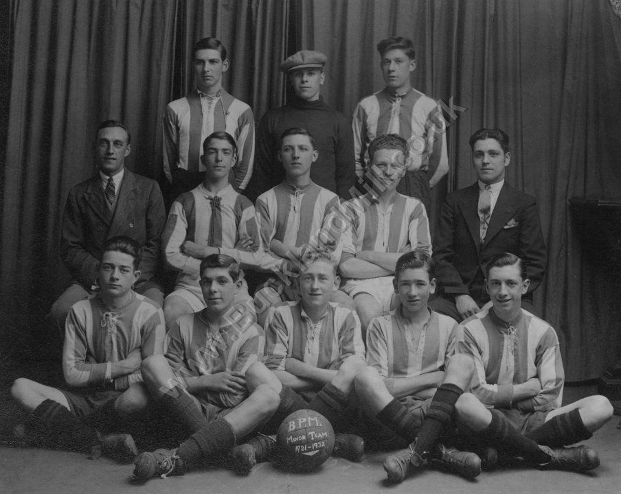 1931 32 minor football team