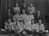 1931 32 minor football team.jpg